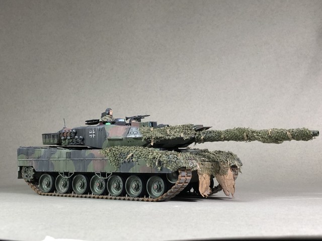 Leopard 2 A6