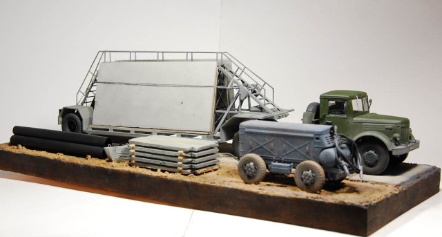 МАЗ-200В с полуприцепом НАМИ-790