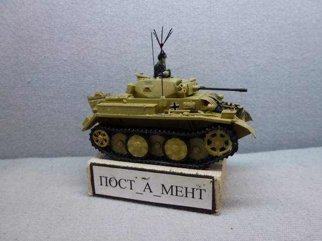 Pz.Kpfw.II "Luchs" из разведбат-на 4тд с доп.бронированием корпуса вост.фронт