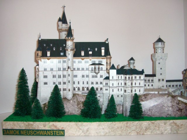 ЗАМОК НОЙШВАНШТАЙН