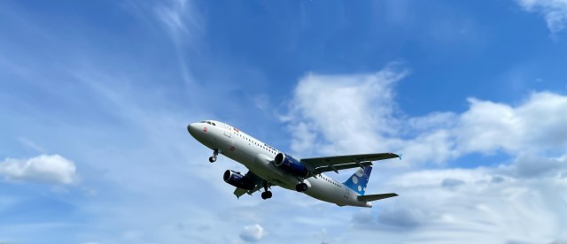 Airbus A-320 Avia Traffic Company EX-32007