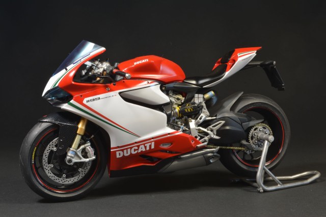 Ducati 1199 panigale`s tricolore