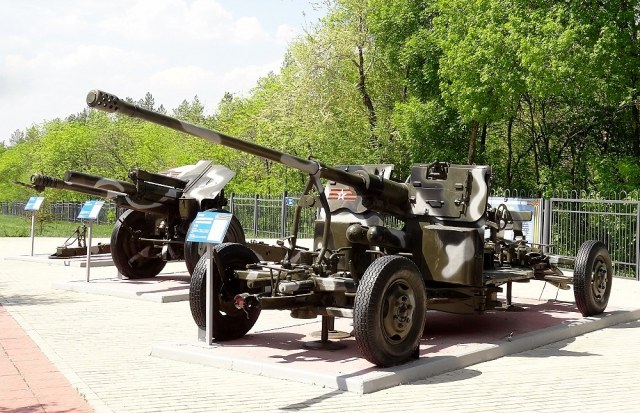 57-мм зенитная пушка обр. 1950 года АЗП-57.