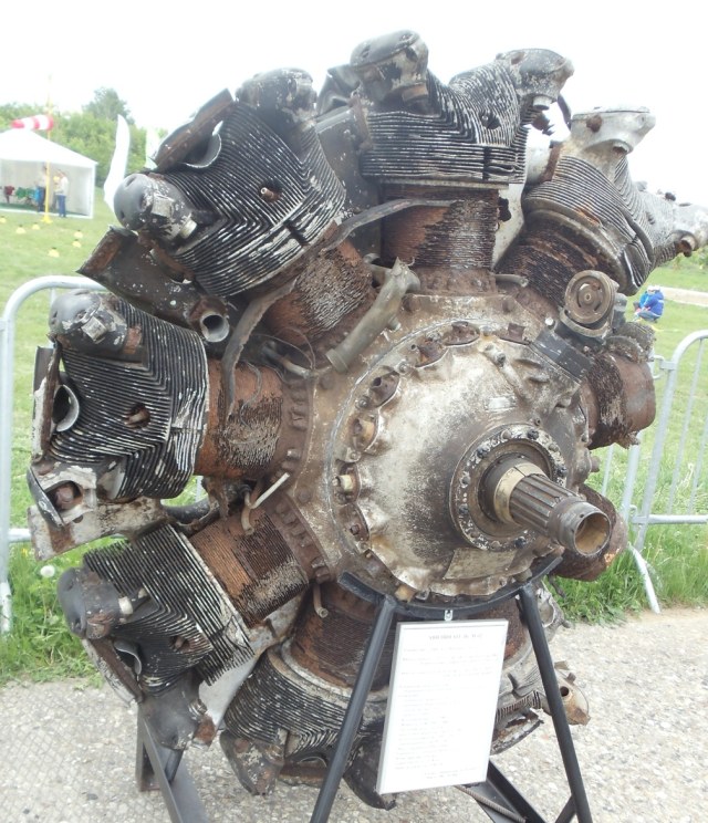 двигатель М-62