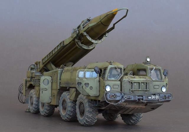 Пусковая установка 9П117М на шасси МАЗ-543