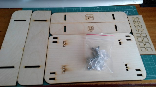 Кондуктор для сборки траков