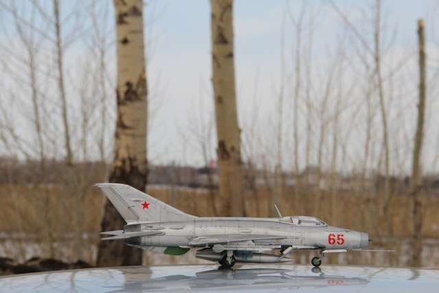 МИГ 21 Ф-13   1/32