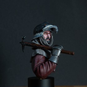 Средневековый пехотинец с боевым молотом