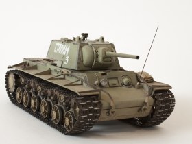 КВ-1 с башней СБ-57 (обр. декабря 1941 г., ЧКЗ) «СТАЛИН» (весна 1942 г.)