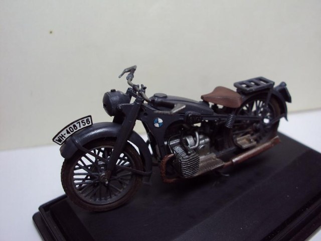 BMW R12