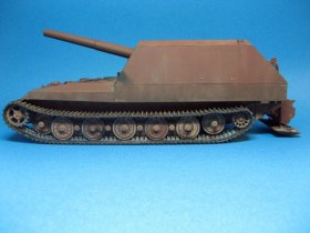 Geschutzwagen Tiger Grille21/210mm Mortar 18/1 L/31