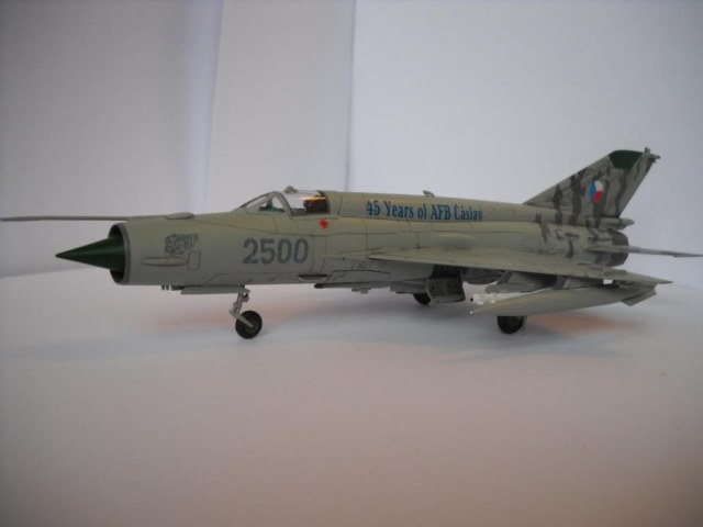 МИГ-21 "чешский тигр"