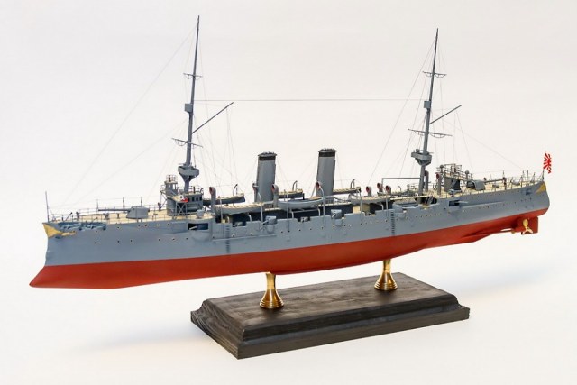 Бронепалубный крейсер "Такасаго"