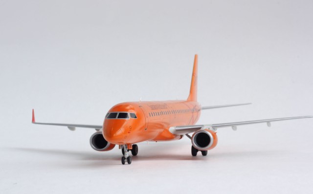 Embraer 195 Saratov airlines VQ-BRY