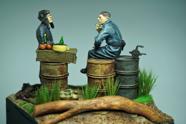 Советский танковый экипаж на отдыхе