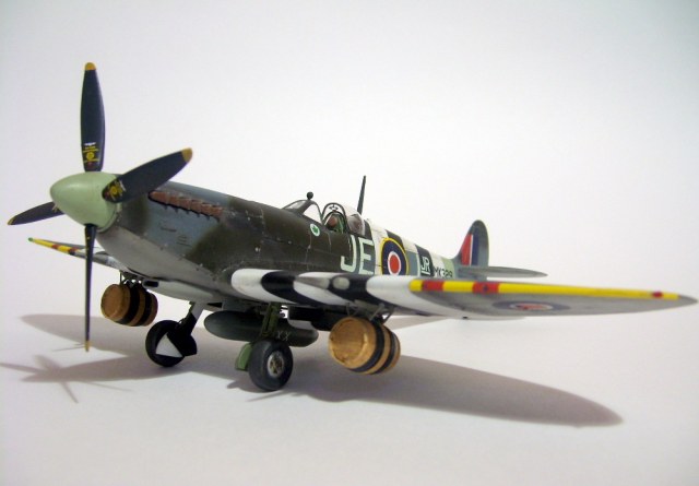 Spitfire Mk.IXC "Beermengame"