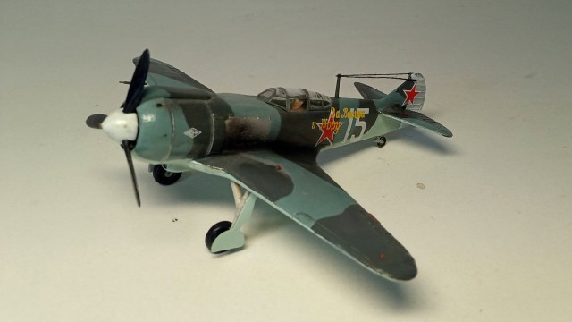 Ла-5ФН Петра Лихолетова, 1:72 Звезда