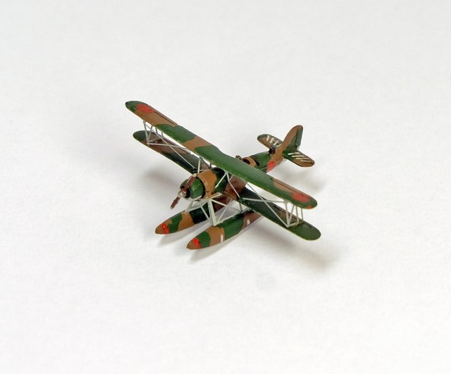 Kawanishi E7K2 Alf - личинка самолета