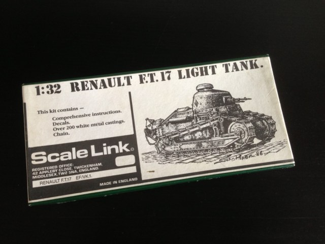 Легкий французский танк Renault FT-17 с интерьером.