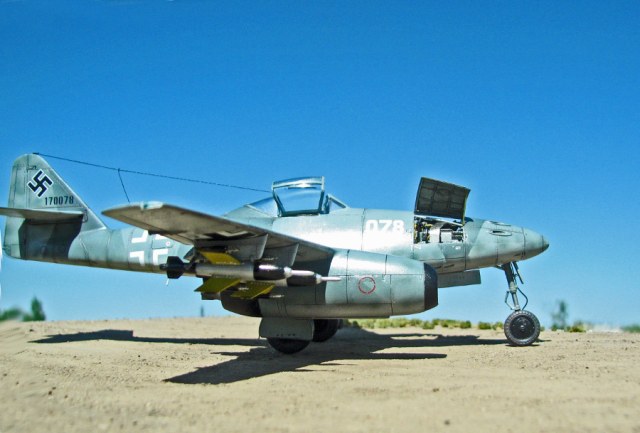 Me-262A-1b c BMW-003