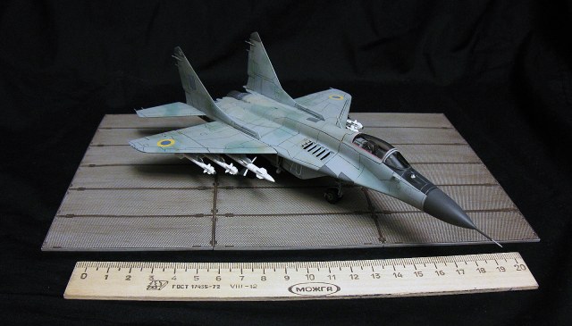 МиГ-29 "Леонiд Биков"