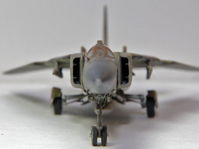 МИГ - 23 млд 1:72