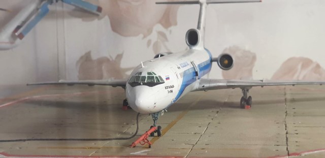 Ту-154М Авиакомпании "КолАвиа"