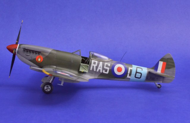 Supermarine Spitfire Mk.XVI 1/48