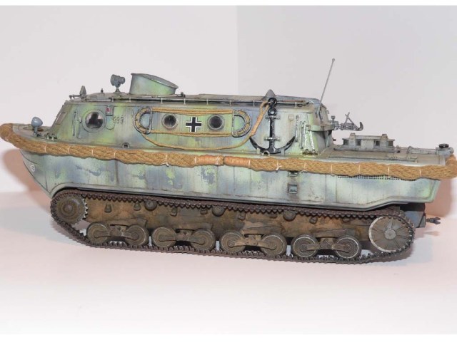 Land-wasser-schlepper (LWS)