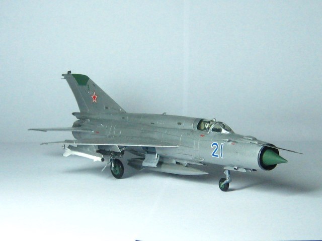 МиГ-21бис 1/72