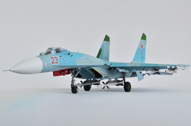 Су-27П  23(красный) аэр. КРЫМСК