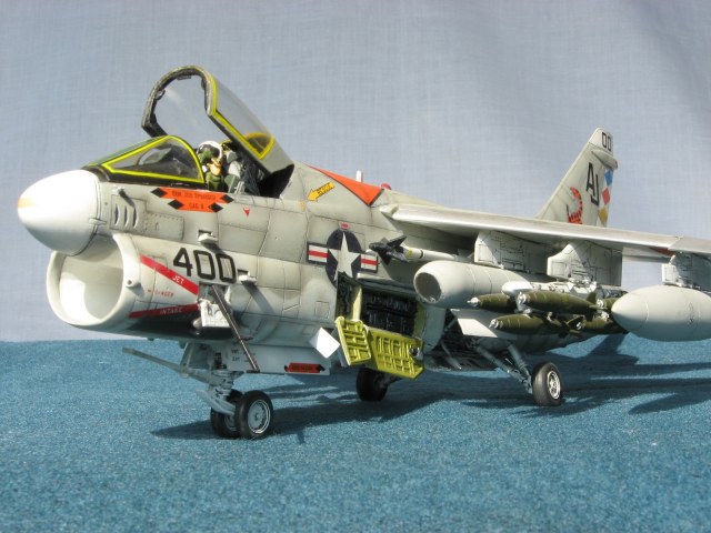 L.T.V . A-7E Corsair II 1/48