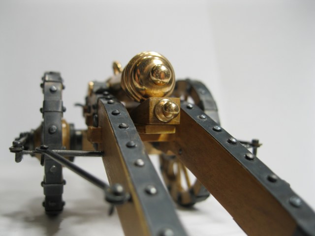 16 фунтовая полевая пушка 17 века