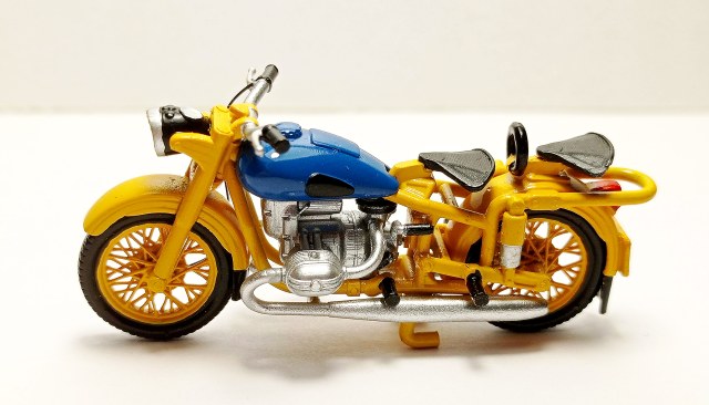 Мотоцикл Урал (2) 1/43