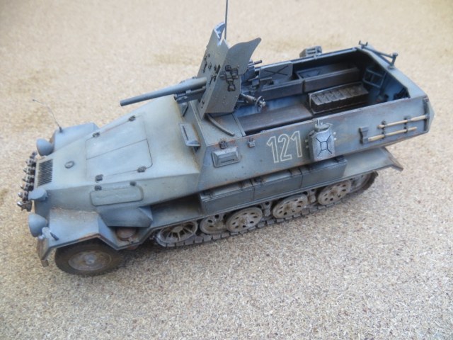 sd.kfz.251/10 ausf B c 37мм пушкой pak 35/36