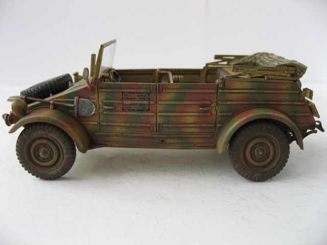 KUBELWAGEN Type 82.