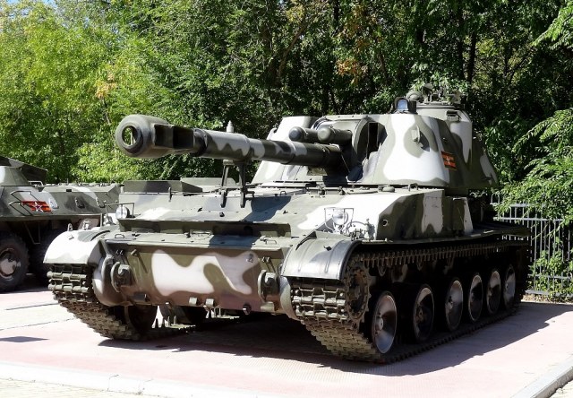 152-мм самоходная гаубица 2С3М "Акация".