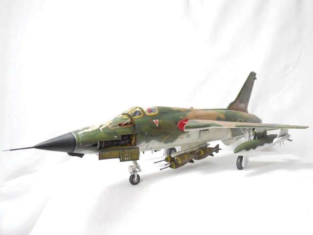 Republik F-105D Thunderchief 1/48