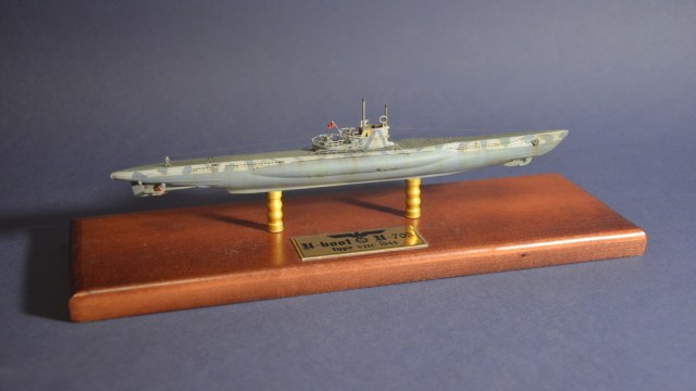 U-703