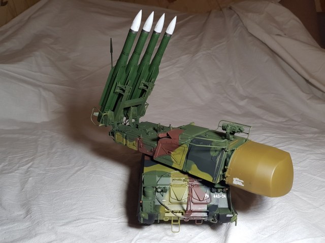 Самоходный зенитный ракетный комплекс 9К37 «Бук-М1»