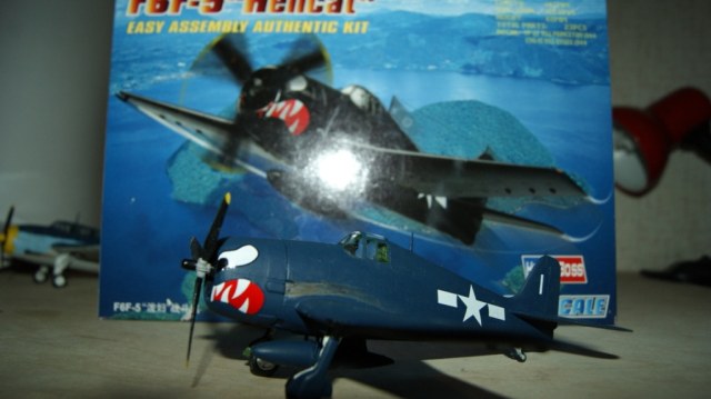 F6F-5 "Hellcat"