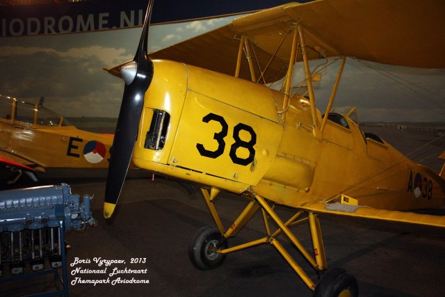 DH.82 Tiger Moth