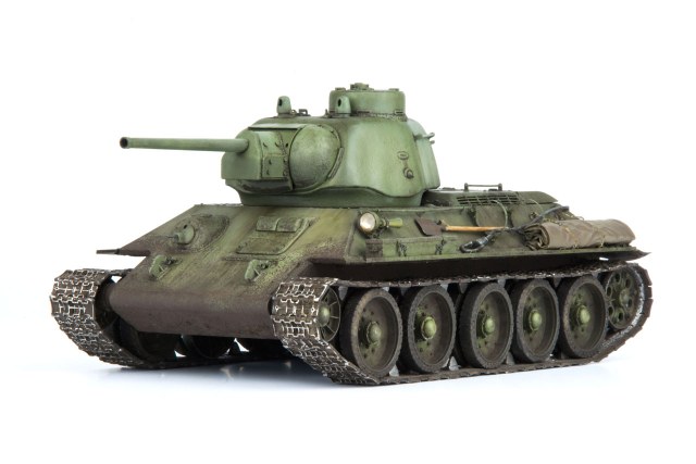 Т-34 вып. 1943 г. ЧКЗ с башней УЗТМ и ком. башенкой