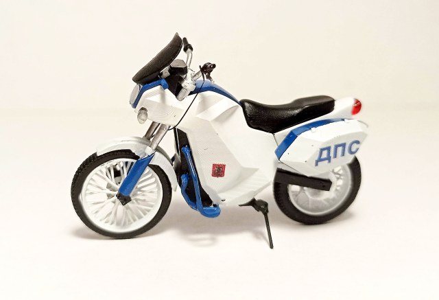 Мотоцикл ИЖ Пульсар 1/43