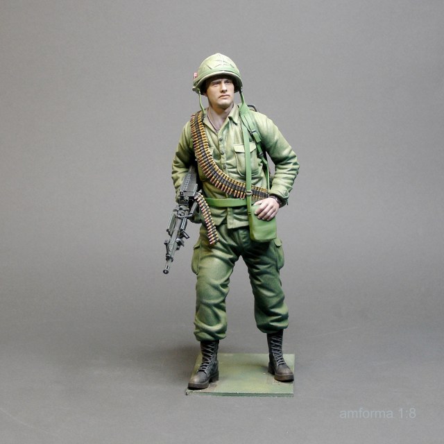 Солдат США с пулеметом, 1960 г.