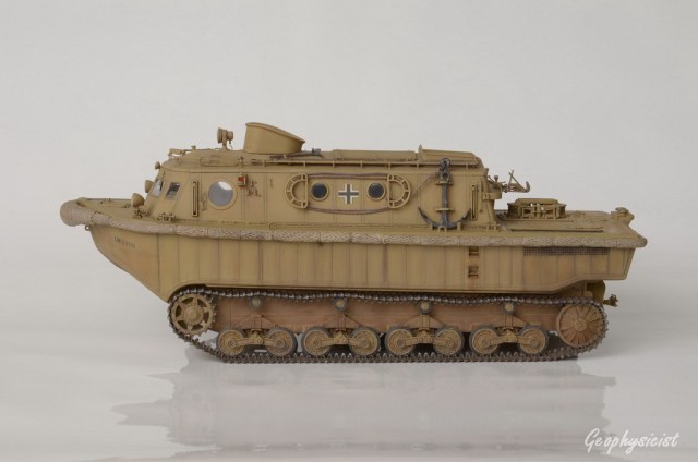 Land-Wasser-Schlepper (LWS)