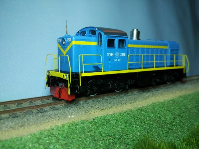 Тепловоз ТГМ4