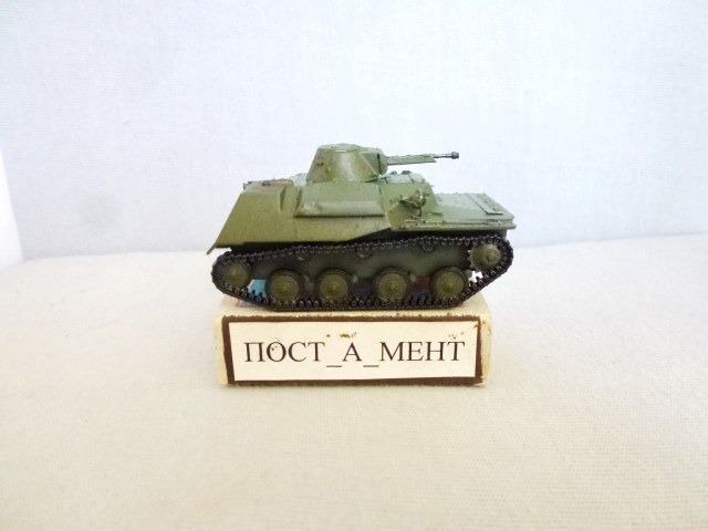 Плавающий танк Т-40         1/72