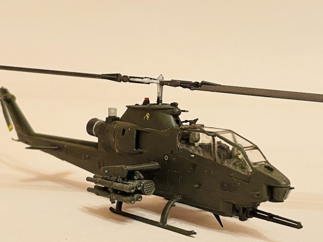 AH-1S Cobra, Hasegawa. 1/72