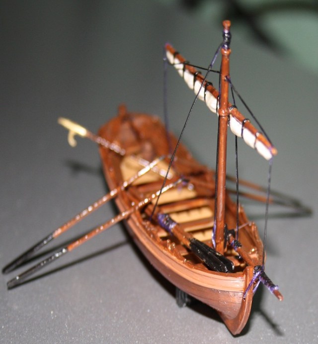 Средневековая шлюпка